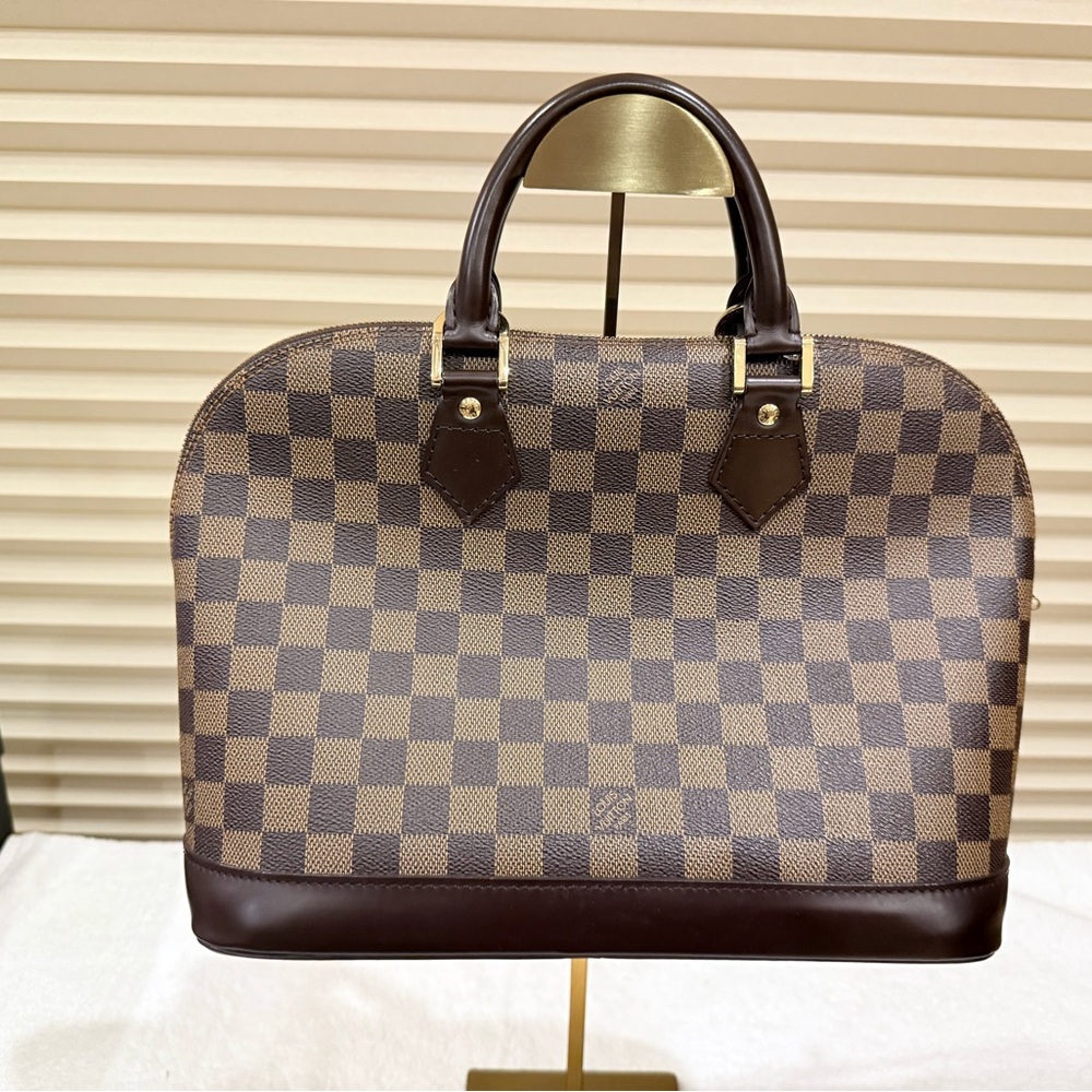 Louis Vuitton Damier Alma - Picture 3 of 14